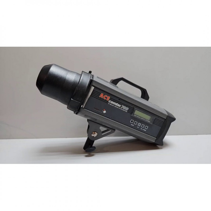 Студийная вспышка Hyundae Photonics Combo 700